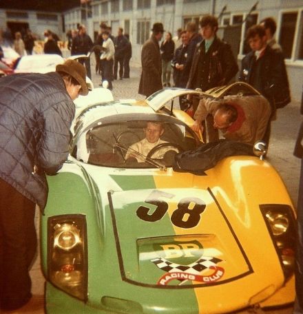 Porsche 906.